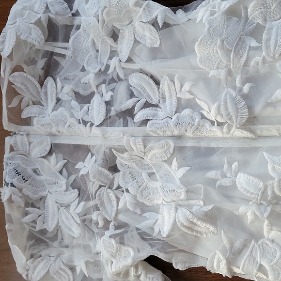 Topshop Longsleeve White Floral Applique Mini Dress - Picture 10 of 10